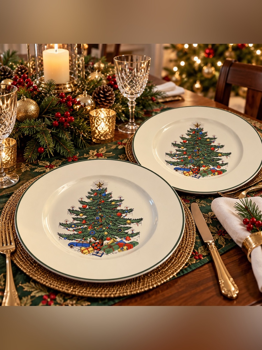 Vtg Cuthbertson 2 Christmas Tree 10 7/8" Dinner Plates England Discontinued